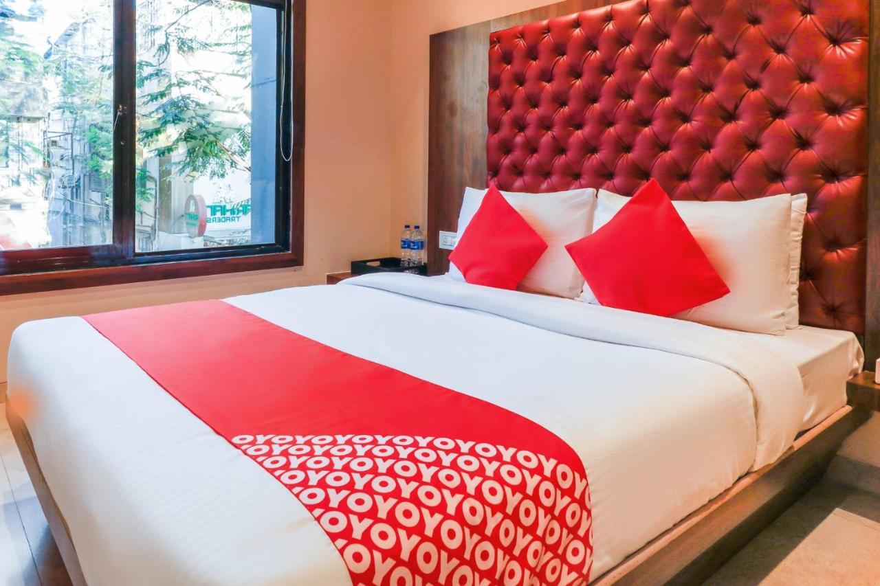 Oyo 70475 Hotel Sea Breeze Mumbai Exteriör bild